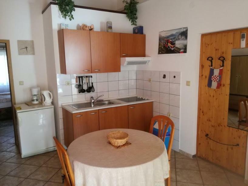 Apartmani Marijana Selce Exterior photo